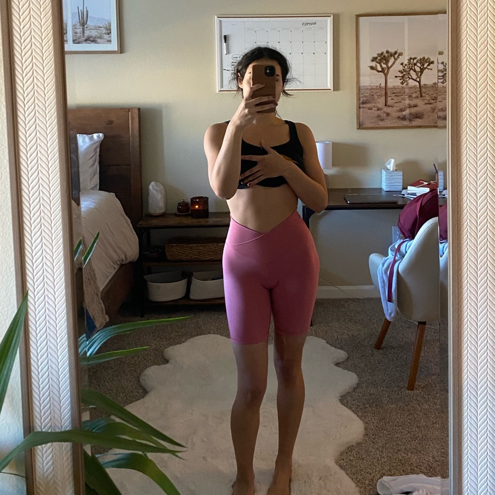 Aerie offline crossover bike shorts pink